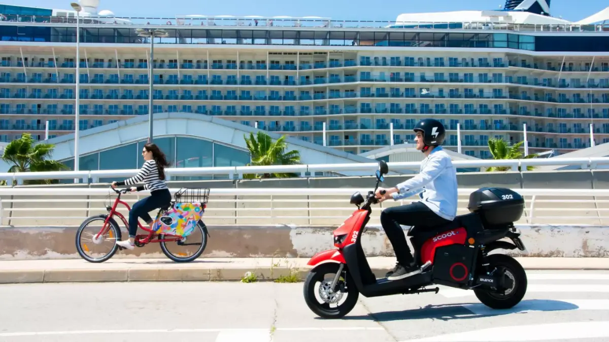Frota 100% elétrica: Barcelona dará € 600 para quem abandonar ciclomotor a combustão