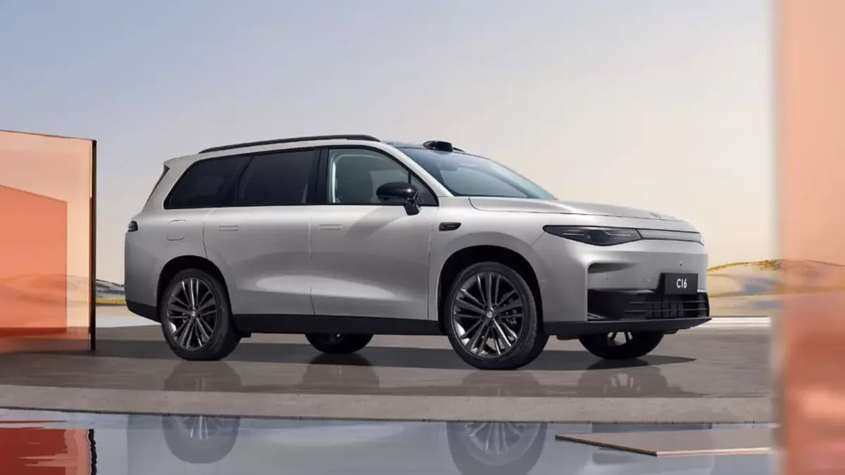 Leapmotor confirma produção no Polo Industrial de Goiana e exibe SUV C16 no Salão do Automóvel