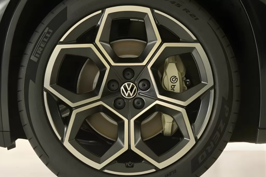 Volkswagen ID. UNYX 08