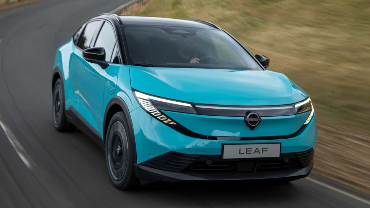 60 Anos - Nissan Leaf